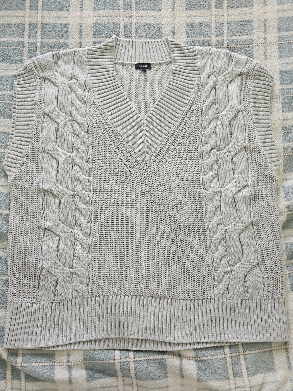Express Light Gray Cable Knit V-Neck Sweater Vest